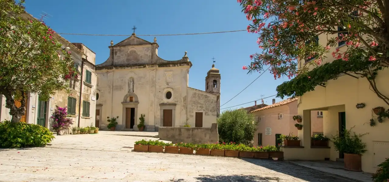 Piazza della Chiesa, S. Ilario in Campo